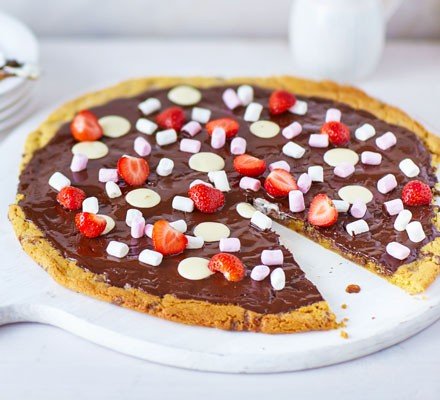 cookie-dough-pizza-a872d07 Cookie Pizza - Image 1